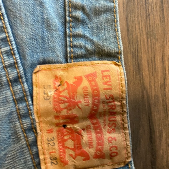 Levi Jeans - Picture 2 of 3